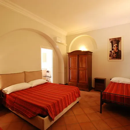 Nocleg ze śniadaniem La Corte Di Lisa 4*