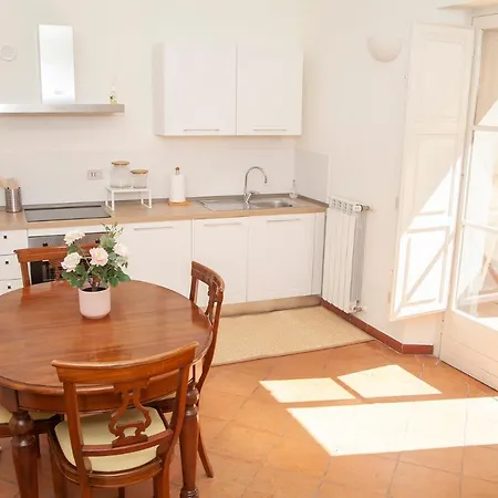 La Corte Di Lisa Bed & Breakfast 4*