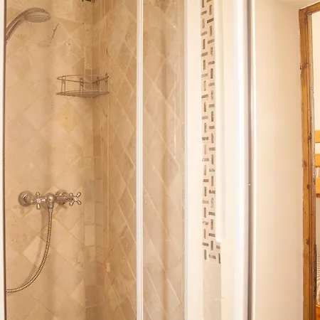 La Corte Di Lisa Bed & Breakfast Pisa