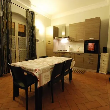 La Corte Di Lisa - Self Check In Bed & Breakfast