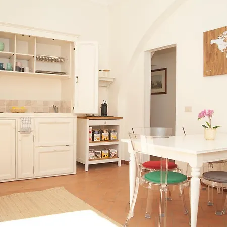 La Corte Di Lisa - Self Check In Bed & Breakfast Pisa